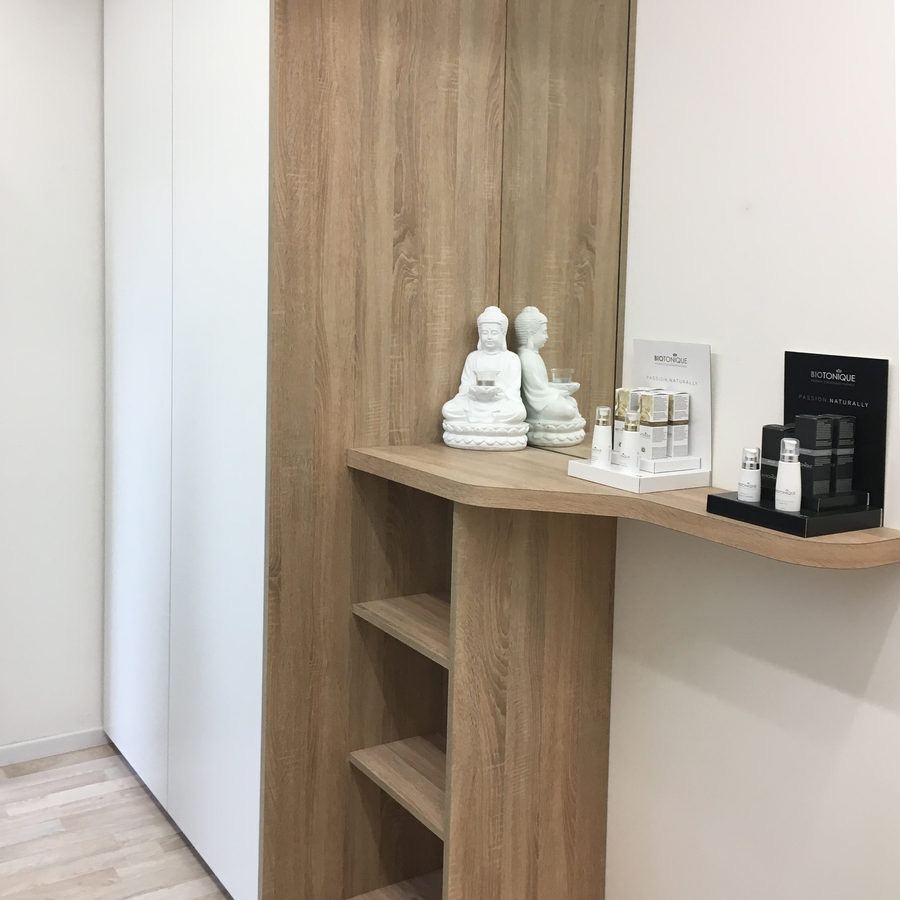 Rangements sur mesure en chêne clair, réalisation BATEX